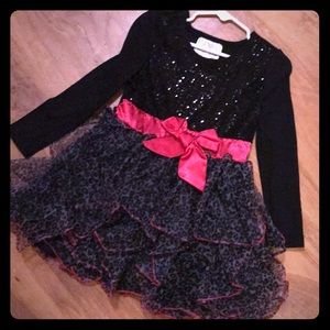 LS Sparkles & Ruffles